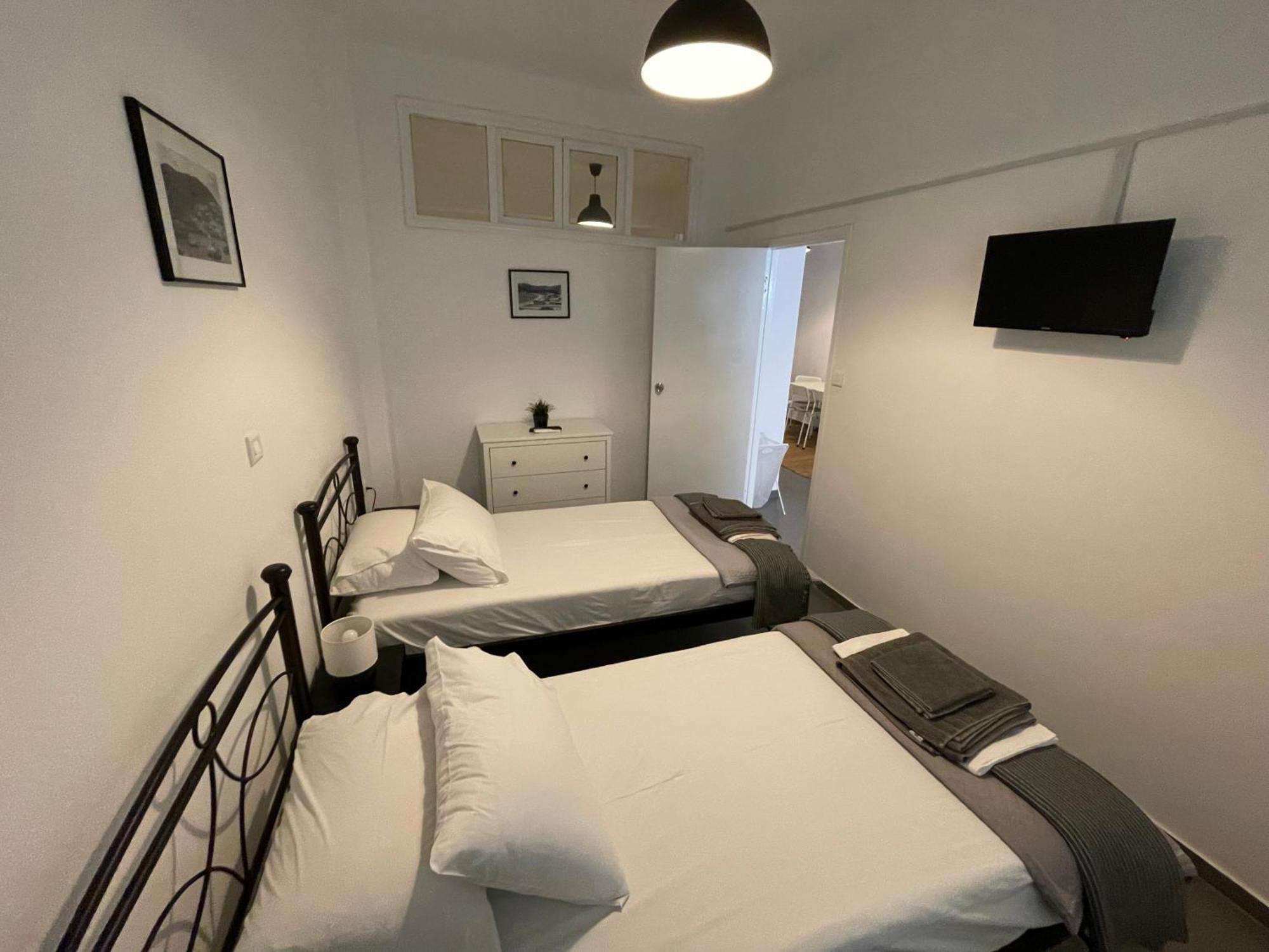 Spanos Studios - Panteli Exteriör bild