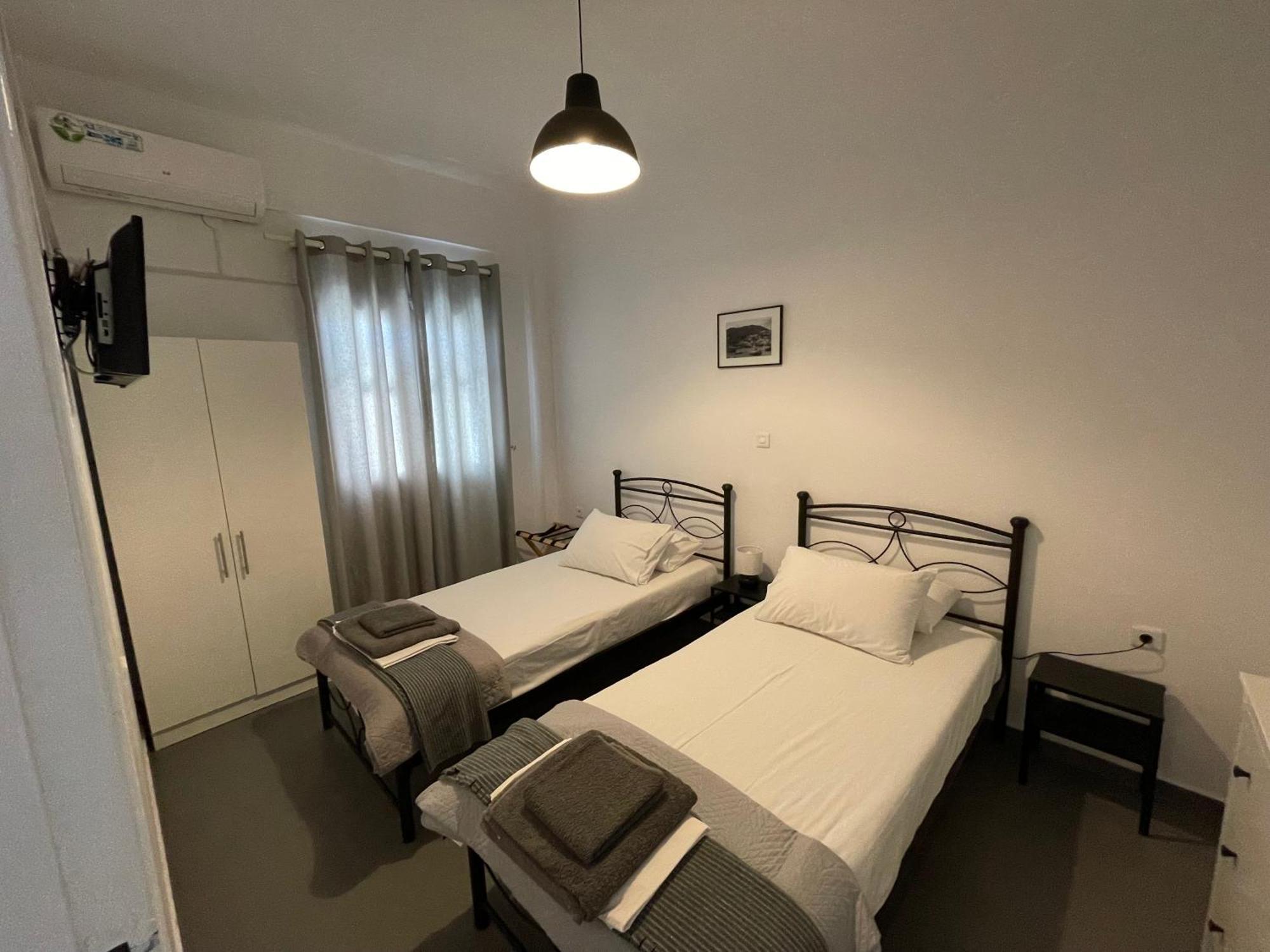 Spanos Studios - Panteli Exteriör bild