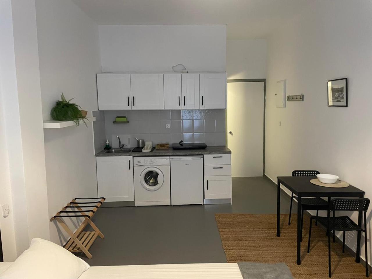 Spanos Studios - Panteli Exteriör bild
