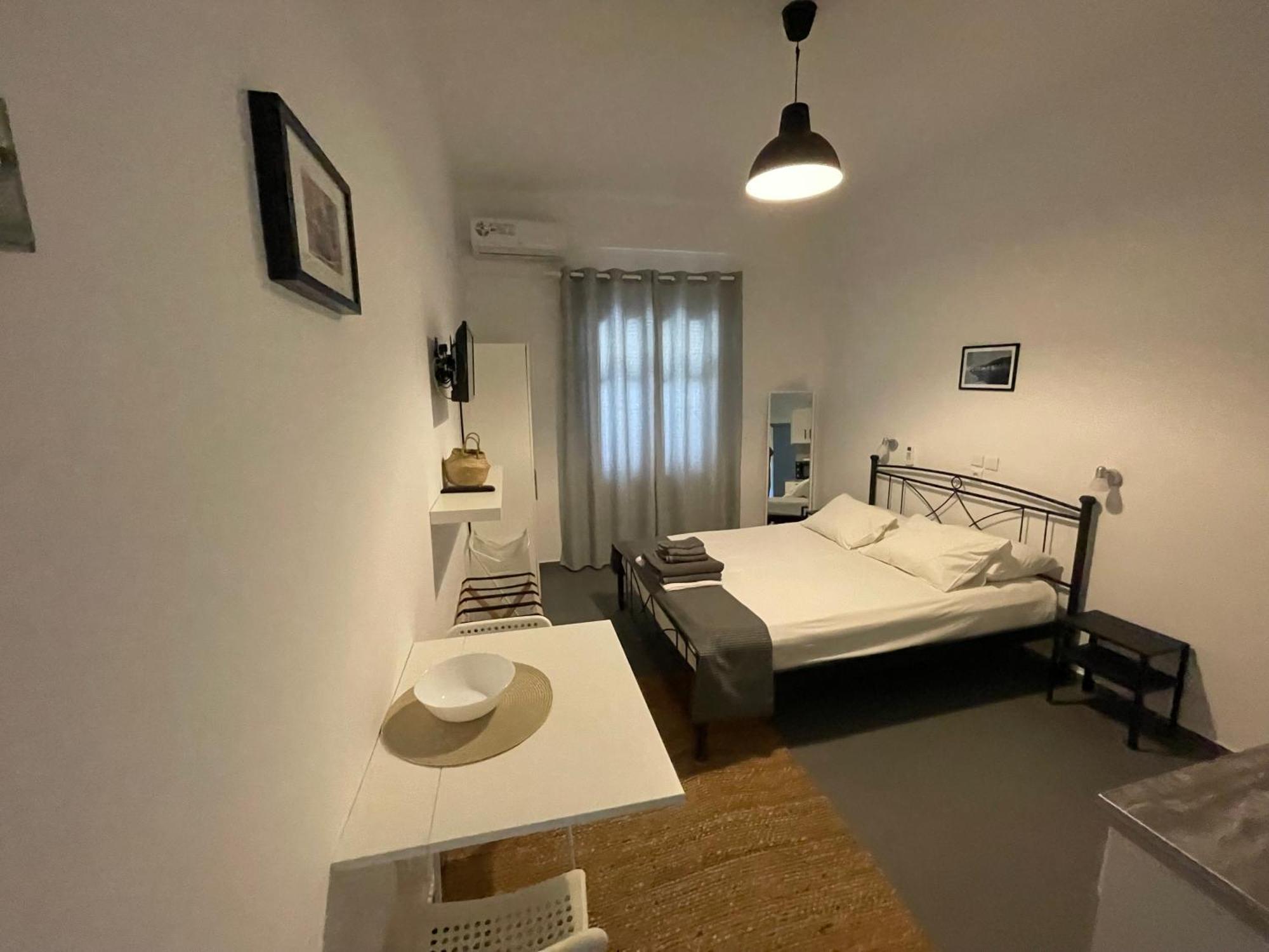 Spanos Studios - Panteli Exteriör bild