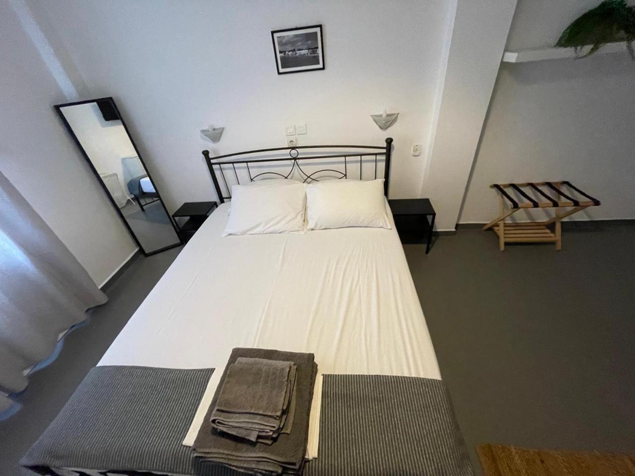 Spanos Studios - Panteli Exteriör bild
