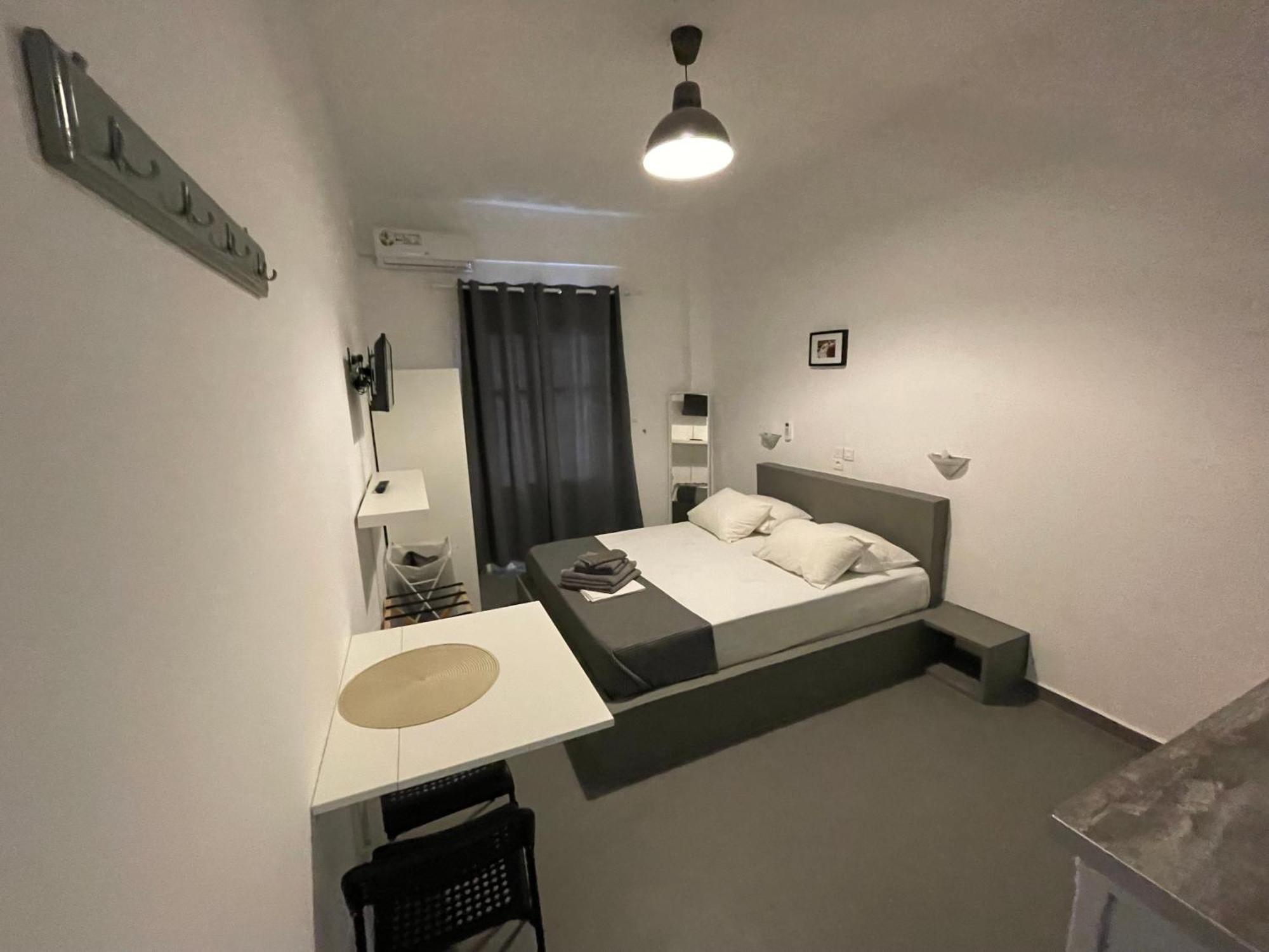 Spanos Studios - Panteli Exteriör bild