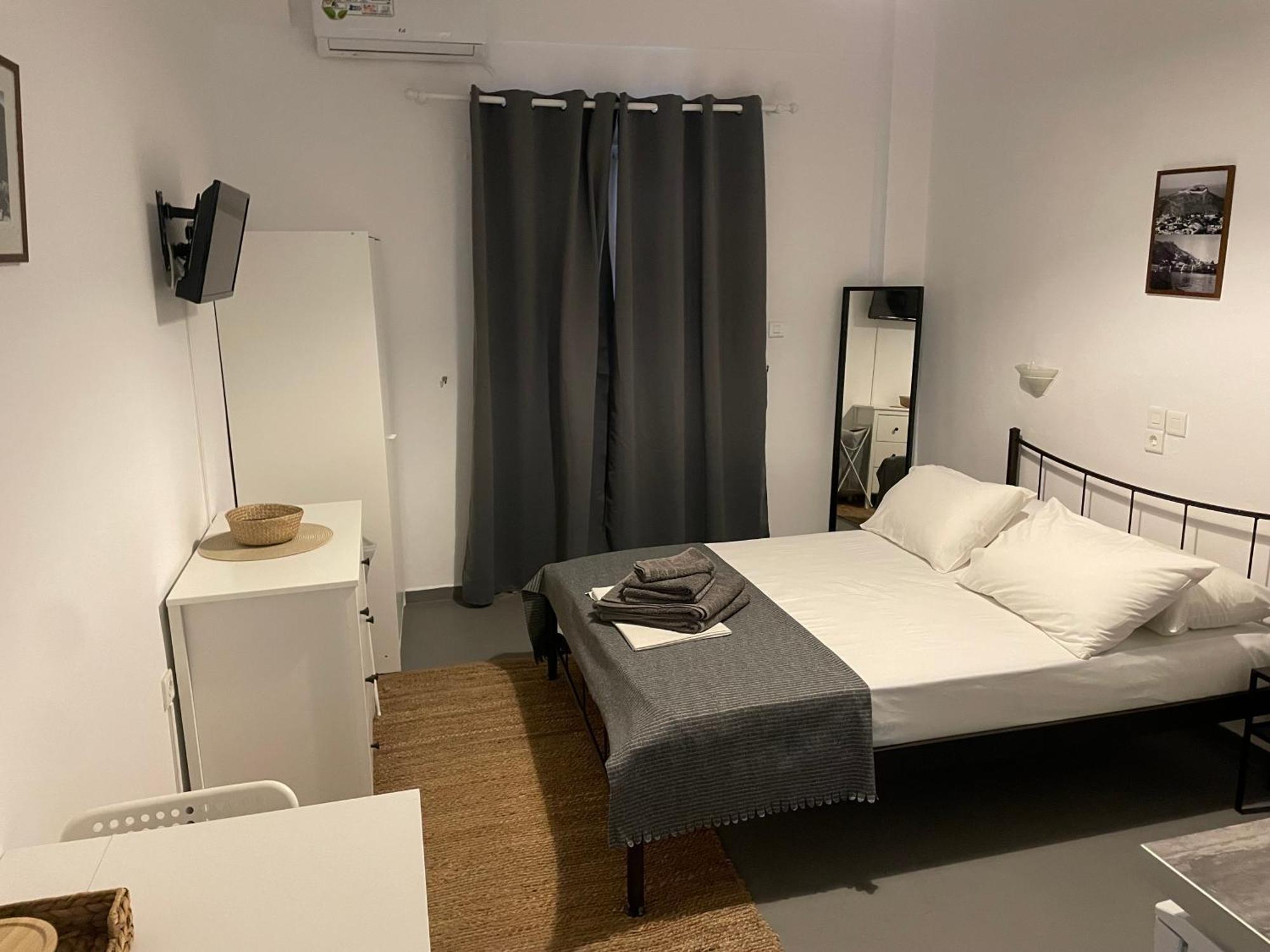 Spanos Studios - Panteli Exteriör bild