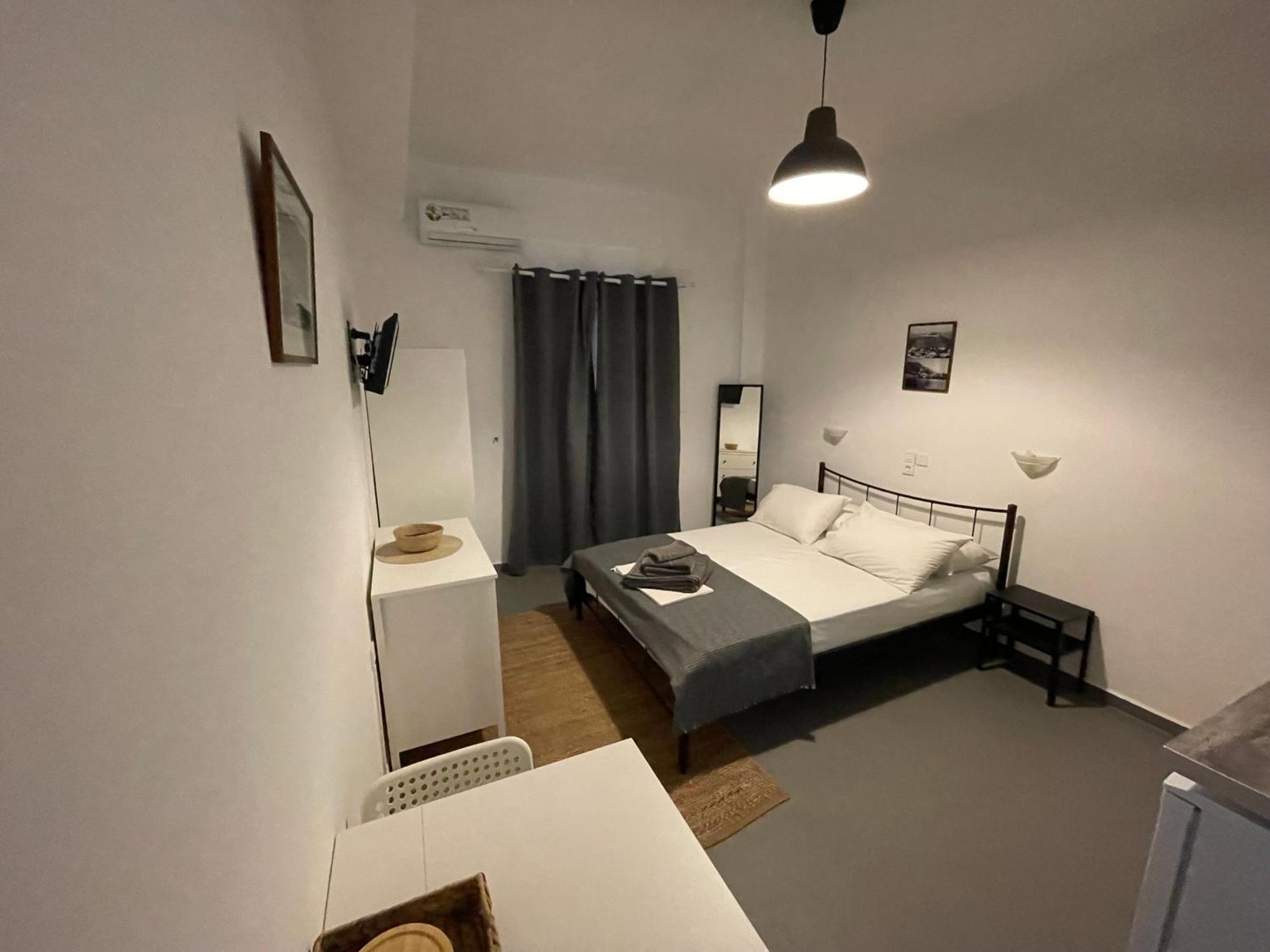 Spanos Studios - Panteli Exteriör bild